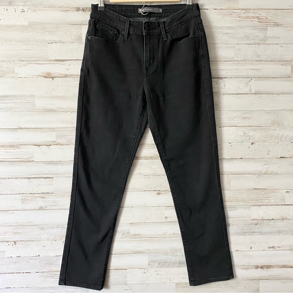 Levi’s Mid Rise Black Skinny Jeans Size 6